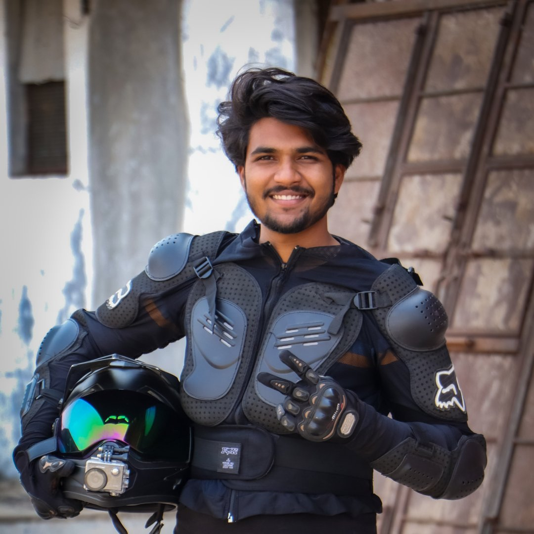 gujjurider_5894 profile portrait